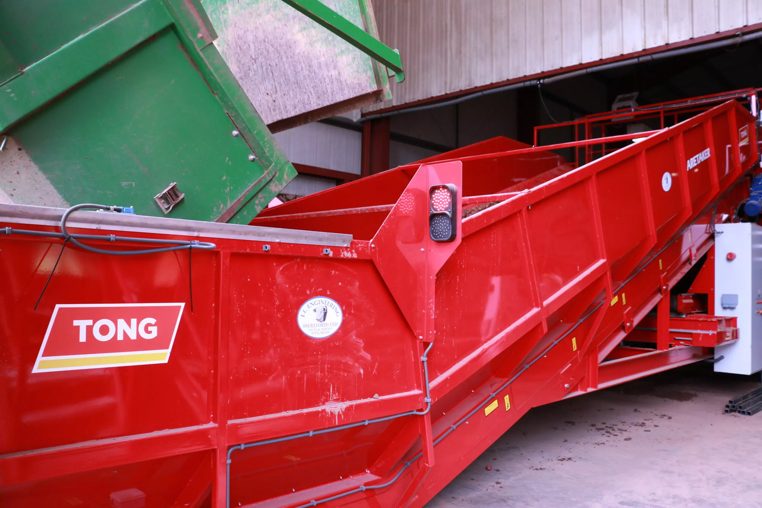 Caretaker Mobile Grader Tong Engineering