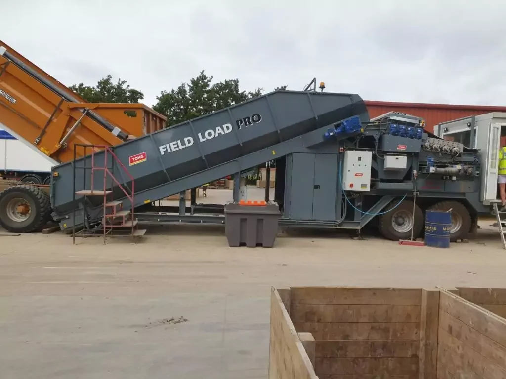 Monstafill Fieldload Pro Tong Engineering Vegetable loading cleaning