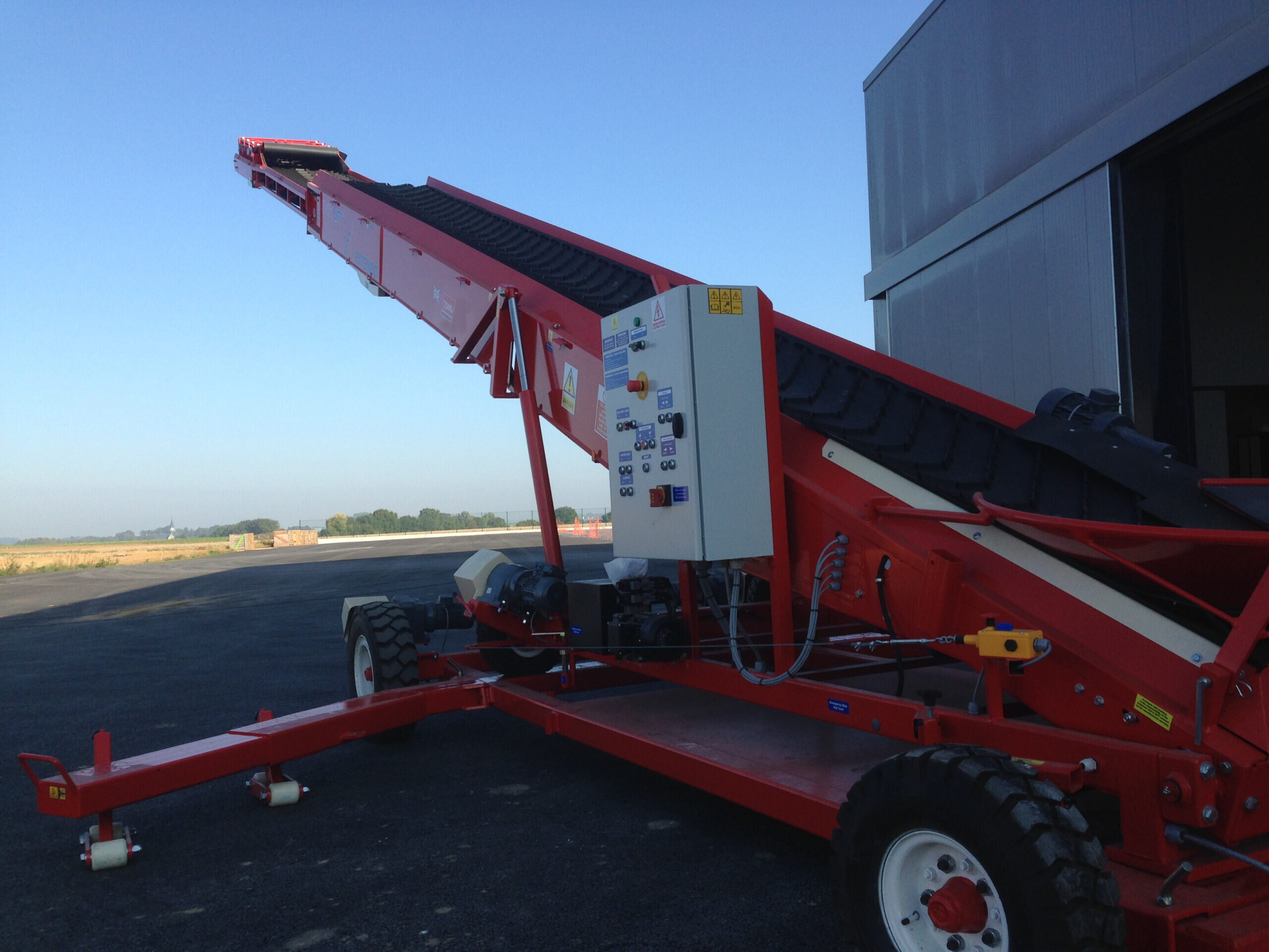 Tong Swift Lift Extendo Grain Store Loading